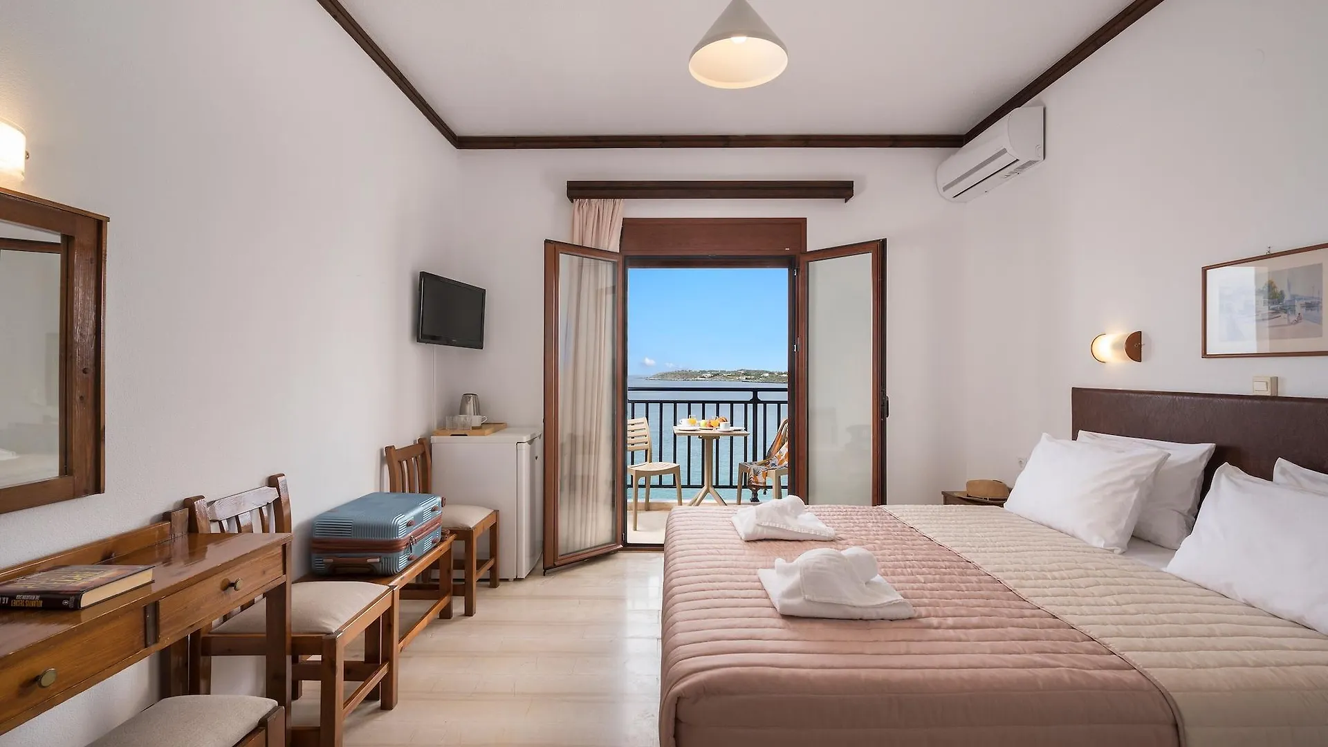 Lena Beach Hotel Kalathas